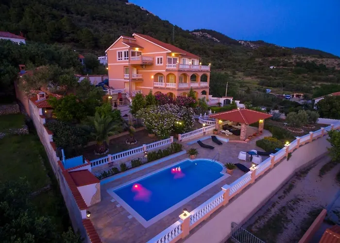 Apartment Family-friendly With Swimming Pool Banjol, Rab - 21952 Banjol