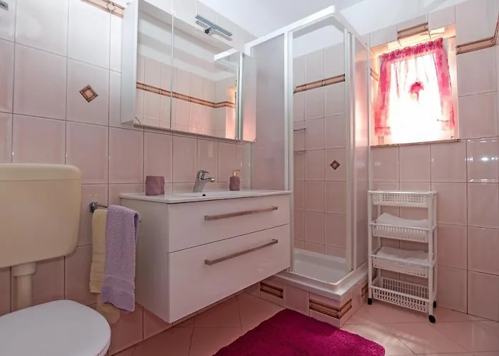 Family-friendly With Swimming Pool Banjol, Rab - 21952 Apartment Banjol