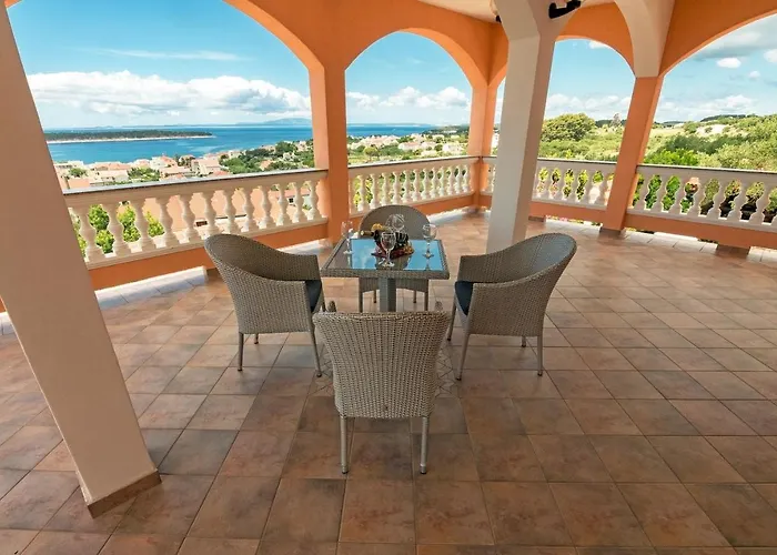 Apartment Family-friendly With Swimming Pool Banjol, Rab - 21952 Banjol
