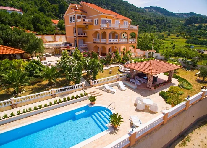 Apartment Family-friendly With Swimming Pool Banjol, Rab - 21952 *